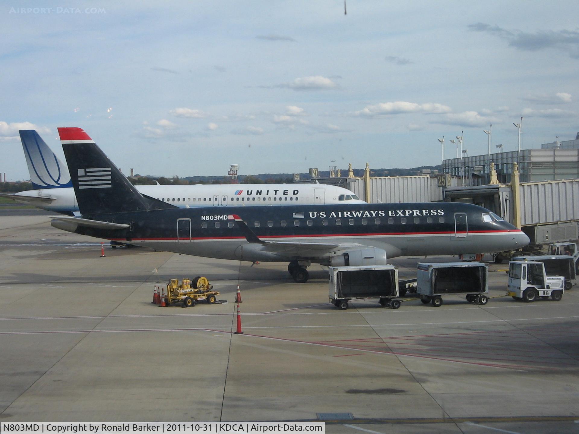 N803MD, 2004 Embraer 170SU (ERJ-170-100SU) C/N 17000015, DCA, VA
