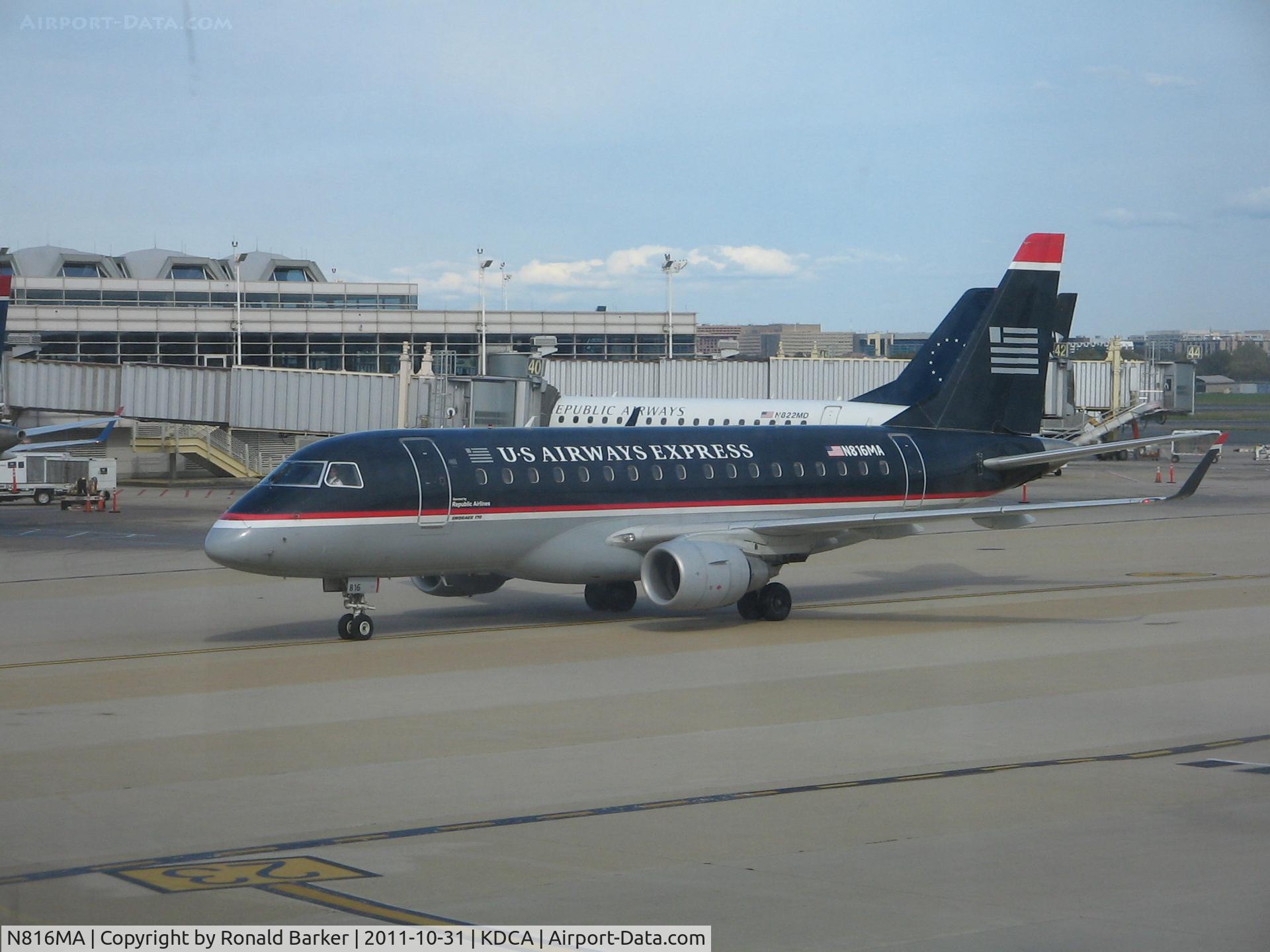 N816MA, 2004 Embraer 170SU (ERJ-170-100SU) C/N 17000037, DCA, VA