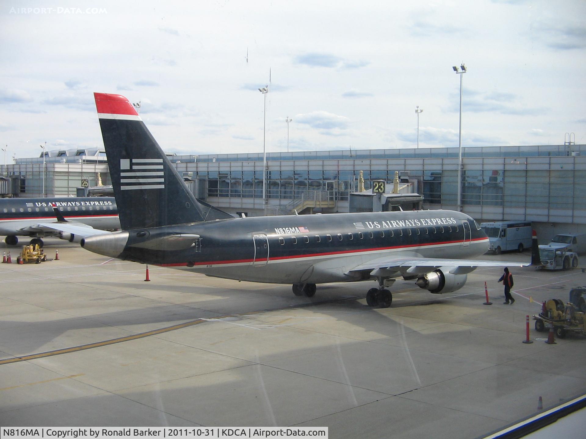 N816MA, 2004 Embraer 170SU (ERJ-170-100SU) C/N 17000037, DCA, VA