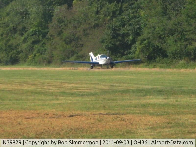 N39829, 1972 Bellanca 17-31A Super Viking C/N 73-32-101, Departing RWY 3 during the EAA fly-in at Zanesville, Ohio