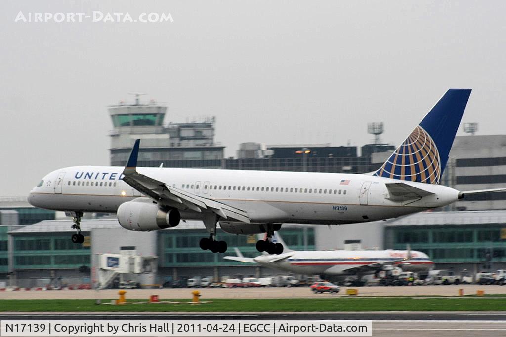 N17139, 2000 Boeing 757-224 C/N 30352, United Airlines