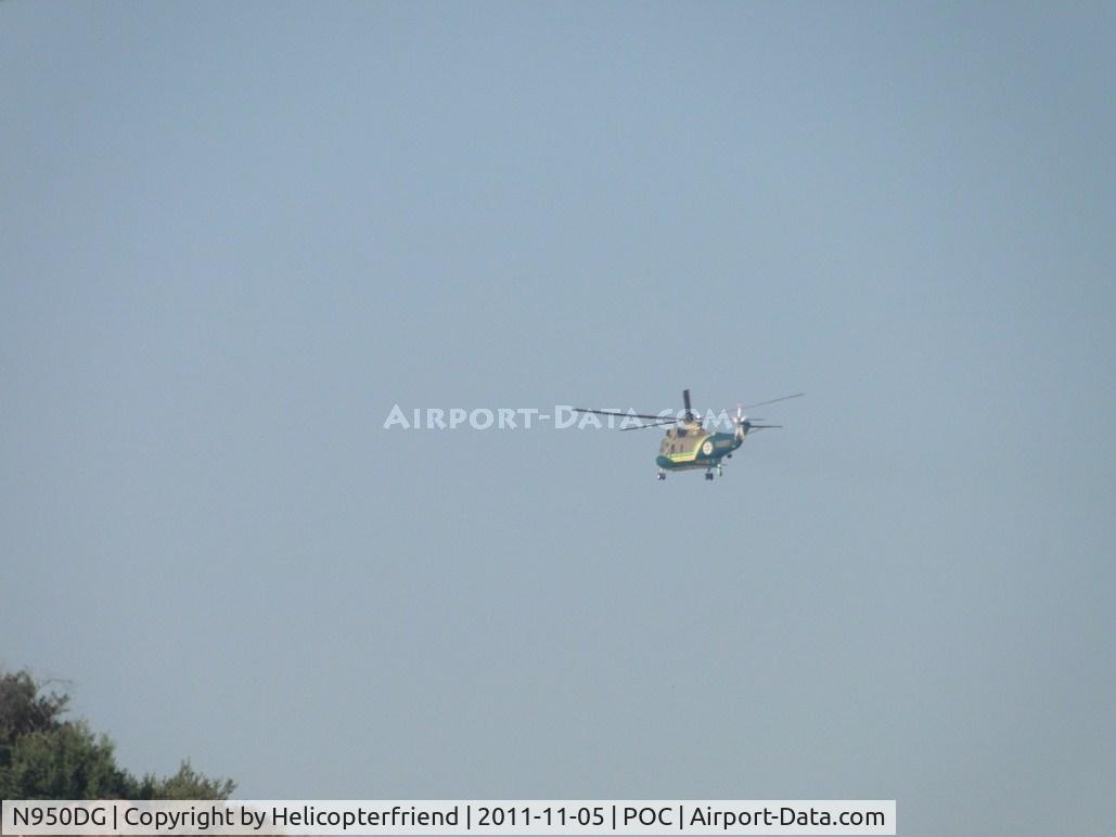 N950DG, Sikorsky UH-3H Sea King C/N 149724, Called out just before I arrived and is heading westbound