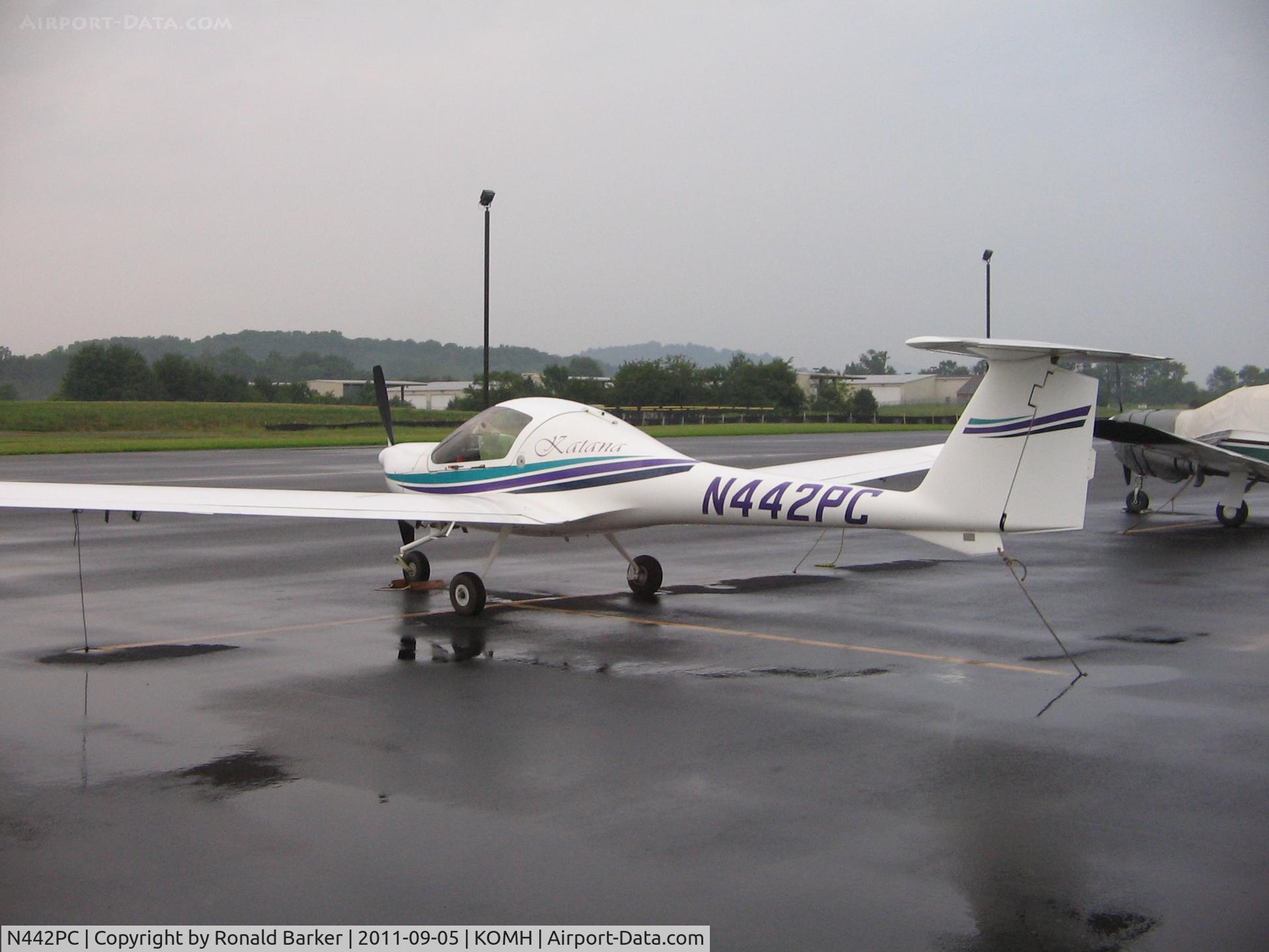 N442PC, 1995 Diamond DA-20A-1 Katana C/N 10042, Orange