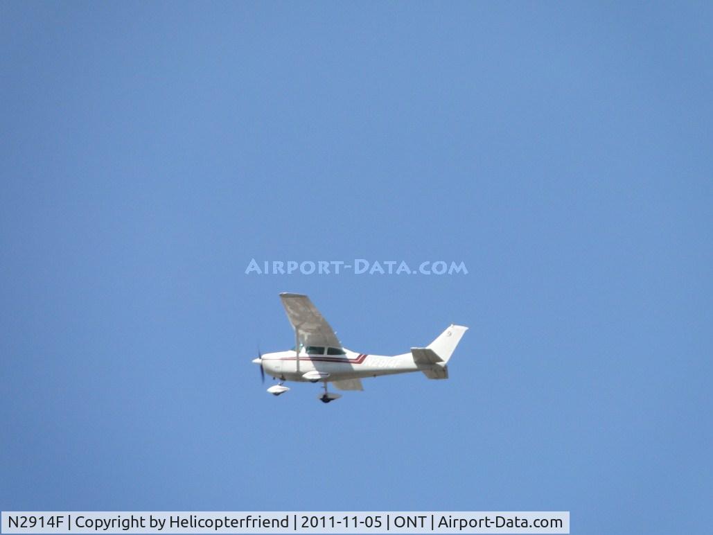 N2914F, 1965 Cessna 182J Skylane C/N 18257014, Turned south over the runways