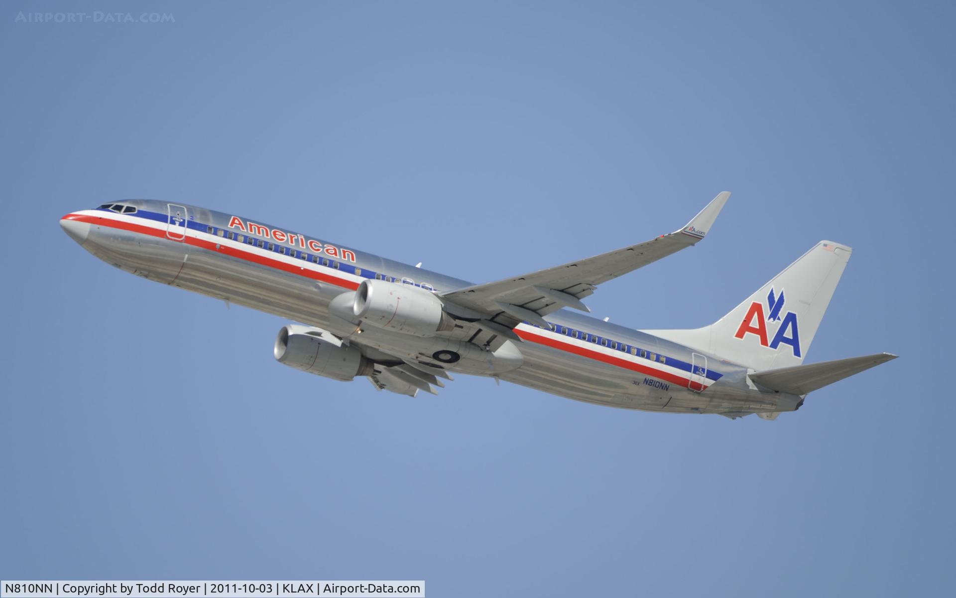 N810NN, 2009 Boeing 737-823 C/N 33207, Departing LAX
