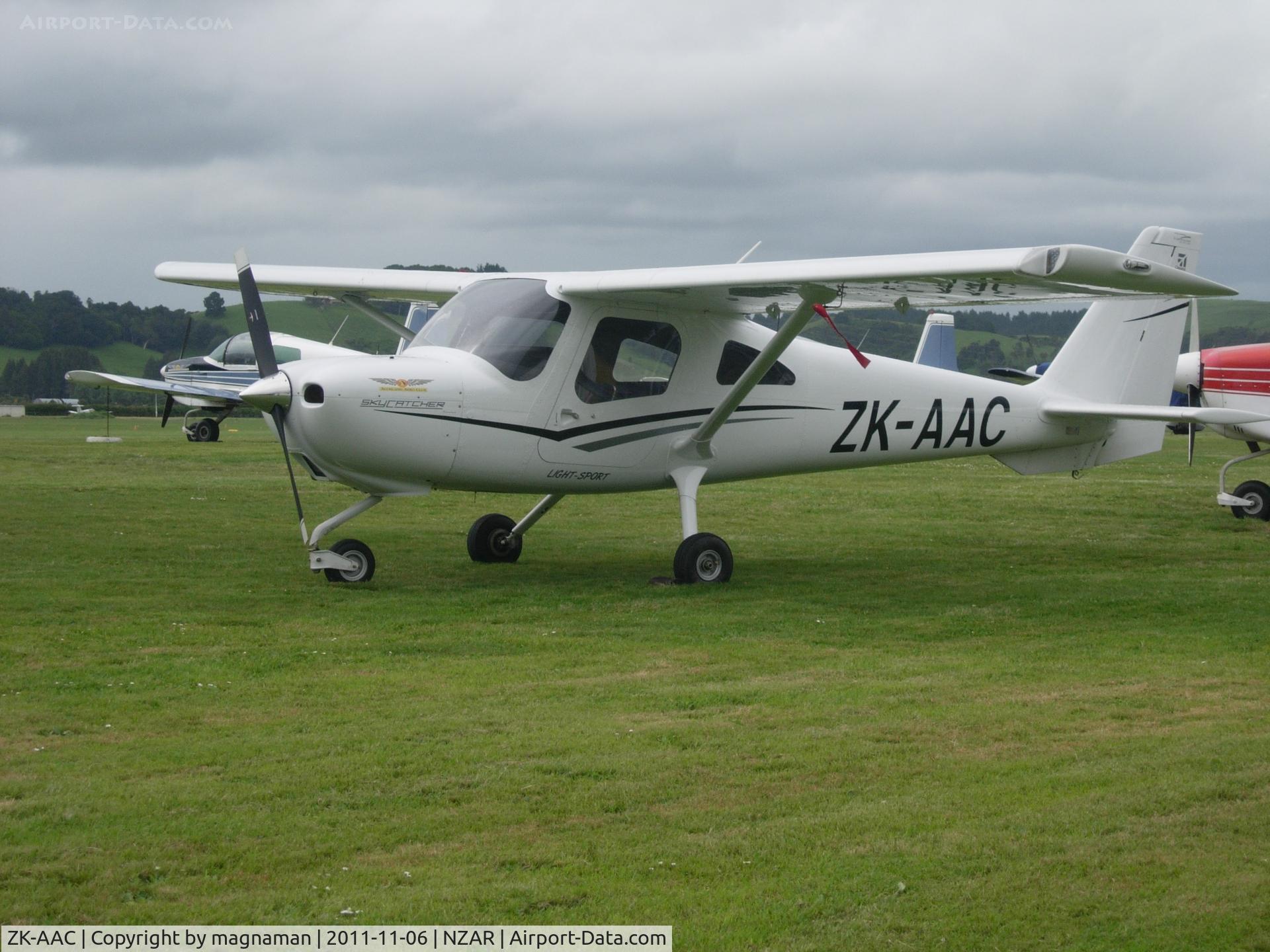 ZK-AAC, 2011 Cessna 162 Skycatcher C/N 16200060, On aero club grass apron at Ardmore.