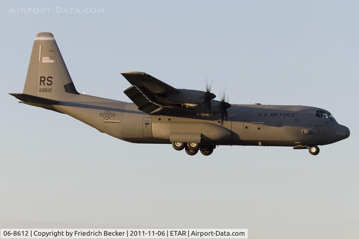 06-8612, 2006 Lockheed Martin C-130J-30 Super Hercules C/N 382-5621, on final RW08