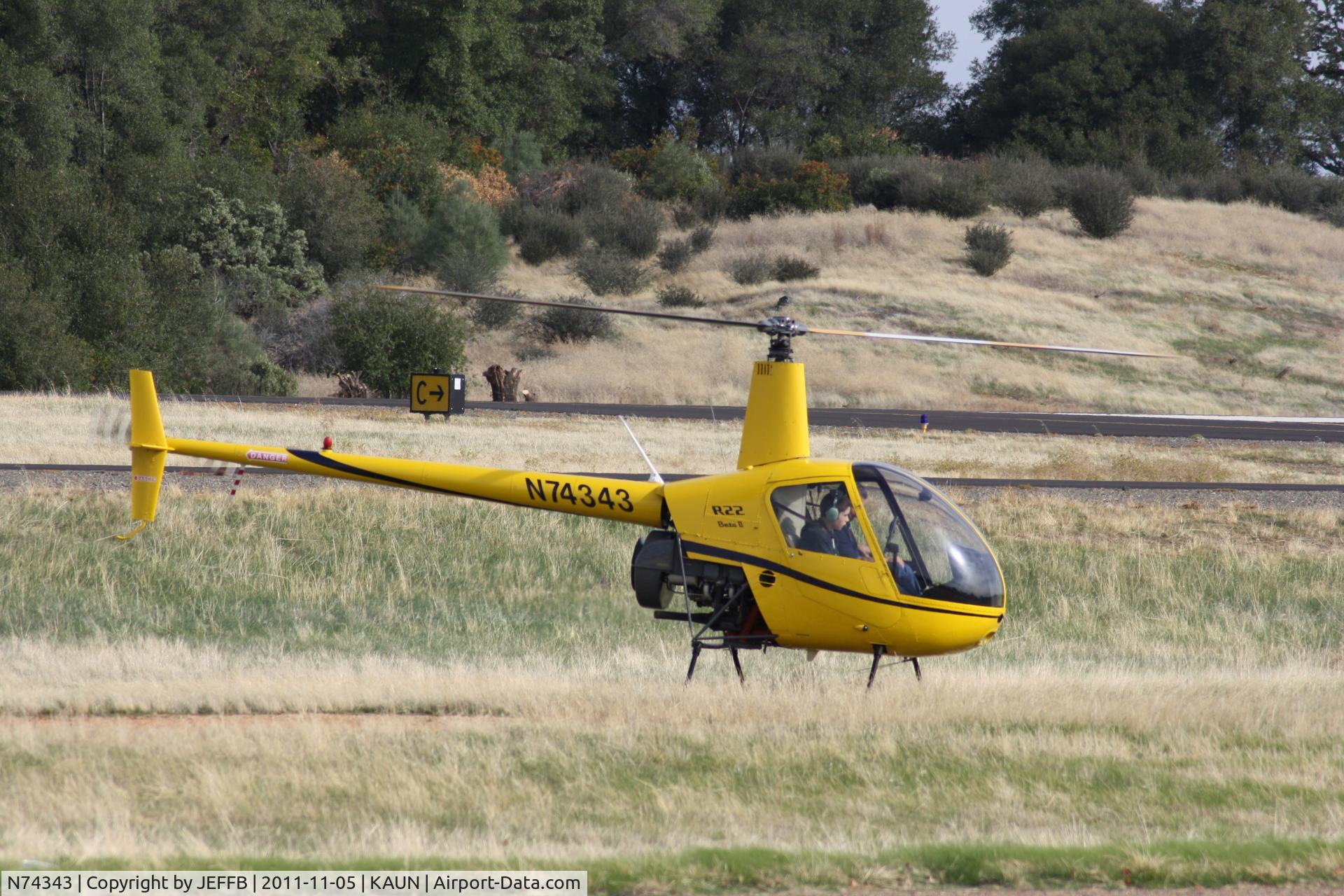 N74343, 2004 Robinson R22 BETA C/N 3756, N74343 @ KAUN
