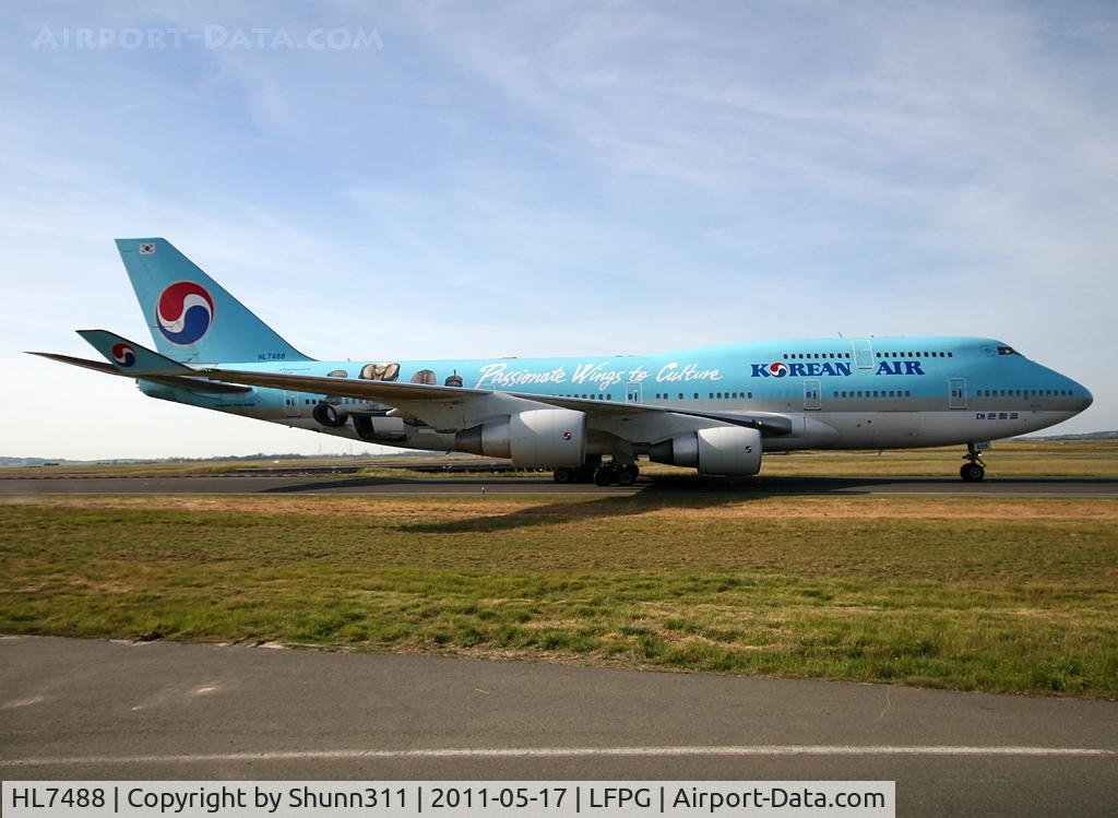 HL7488, Boeing 747-4B5 C/N 26394, Taxiing to the Terminal with special 'Passionate Wings to Culture' c/s