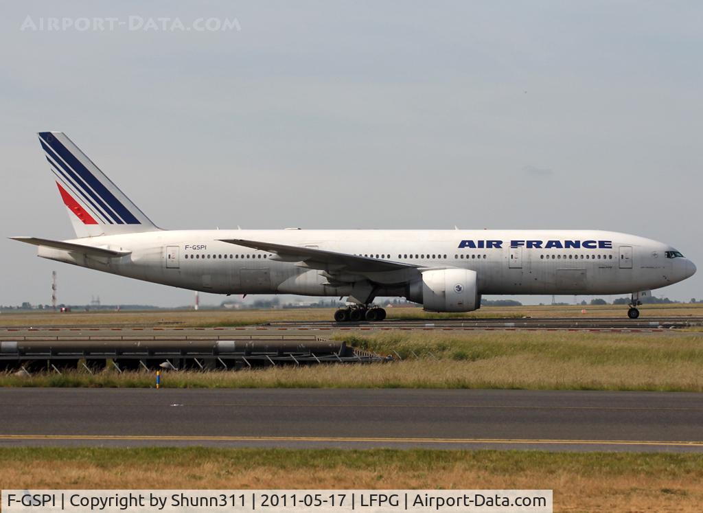F-GSPI, 1999 Boeing 777-228/ER C/N 29008, Taxiing to the Terminal...