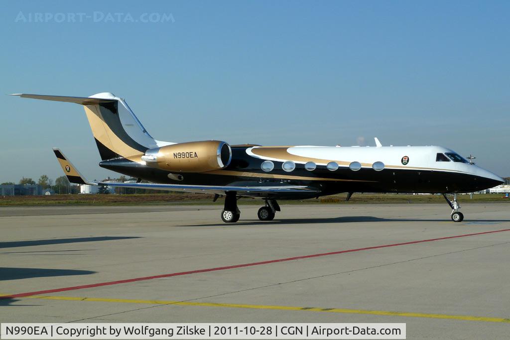N990EA, 1999 Gulfstream Aerospace G-IV C/N 1388, visitor