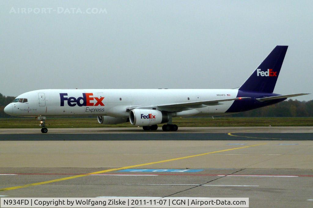 N934FD, 1988 Boeing 757-21B C/N 24331, visitor