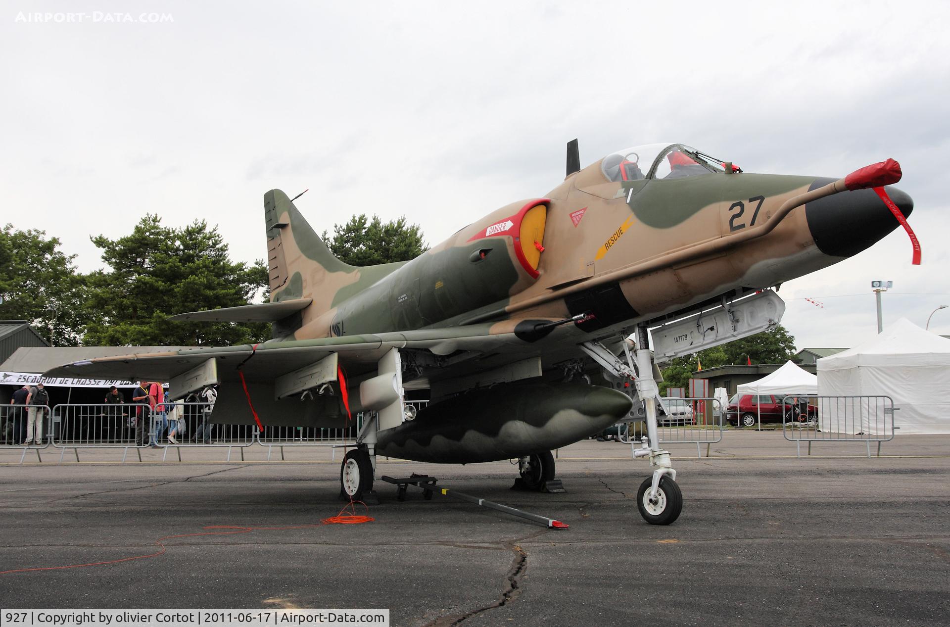 927, Douglas A-4SU Skyhawk C/N 12543, Saint dizier, 2011 airshow, static display