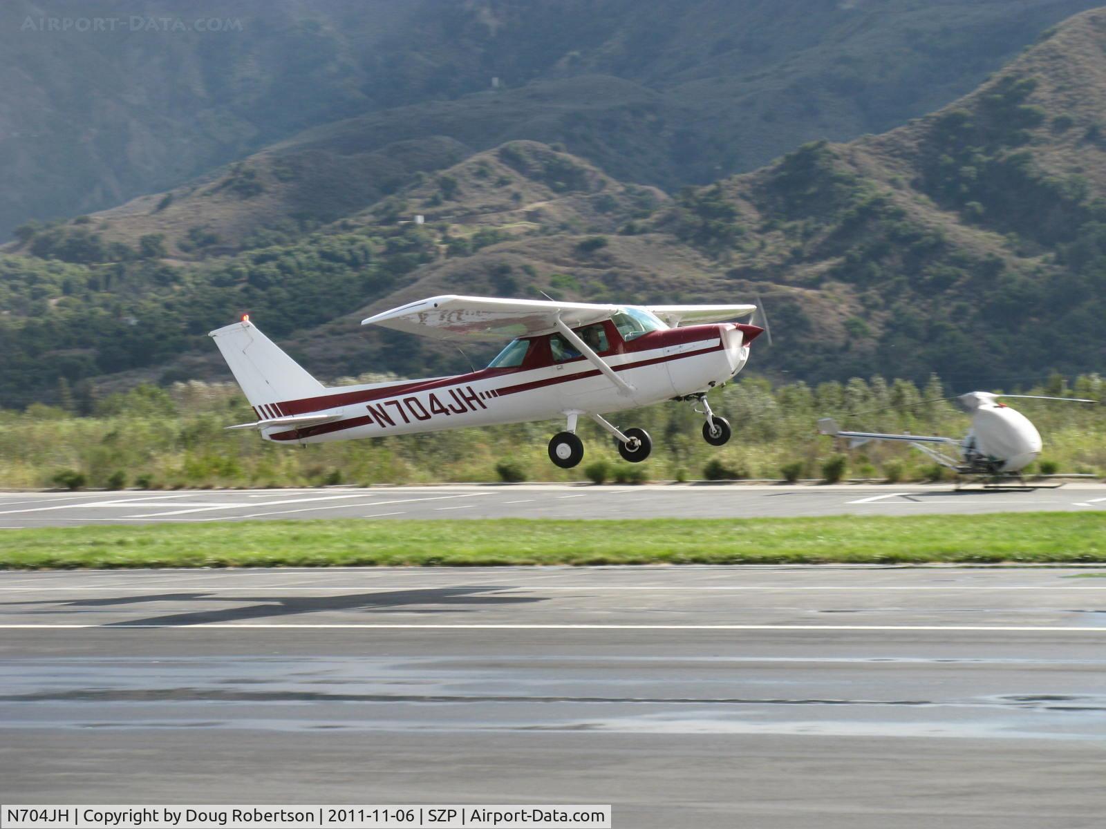 N704JH, 1976 Cessna 150M C/N 15078644, 1976 Cessna 150M, Continental o-200 100 Hp, takeoff climb Rwy 22