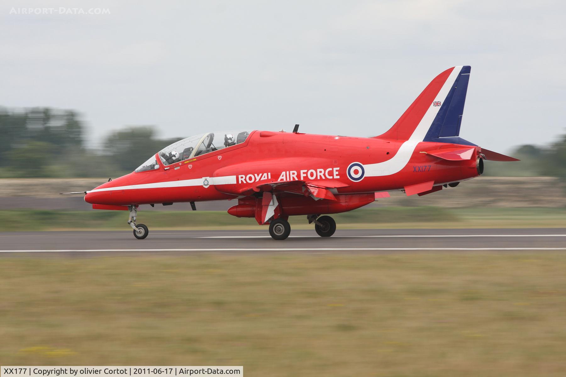 XX177, 1977 Hawker Siddeley Hawk T.1 C/N 024/312024, Landing at Saint Dizier