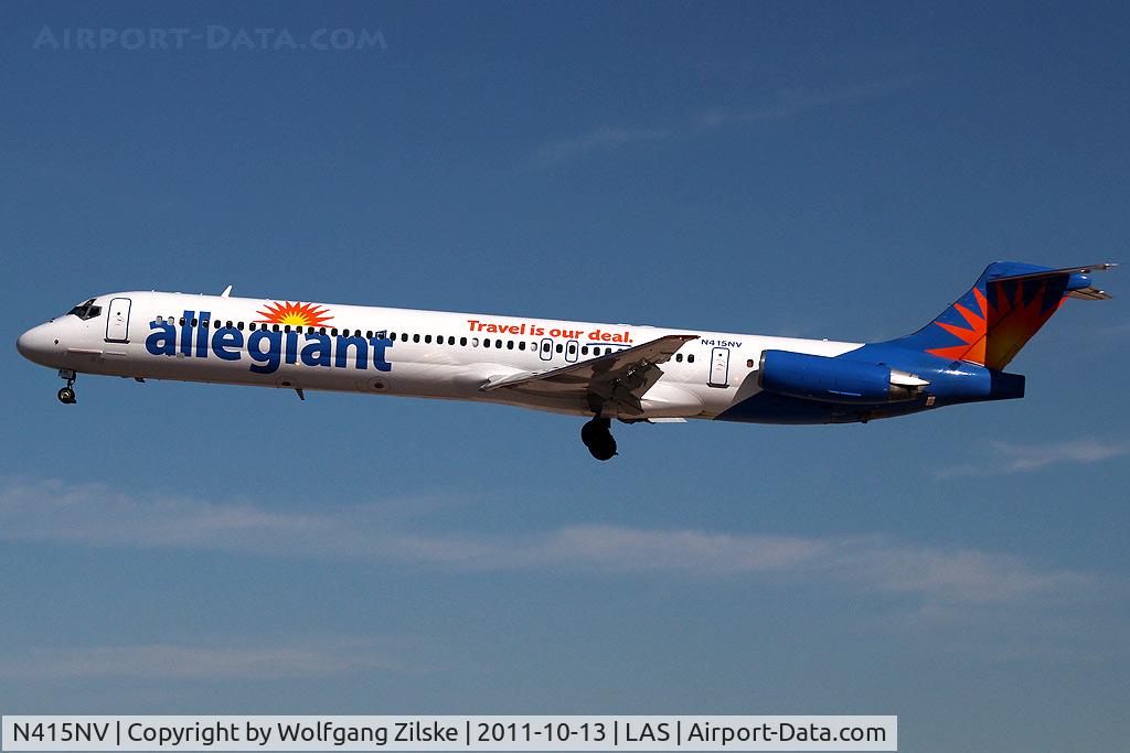 N415NV, 1989 McDonnell Douglas MD-82 (DC-9-82) C/N 49909, visitor