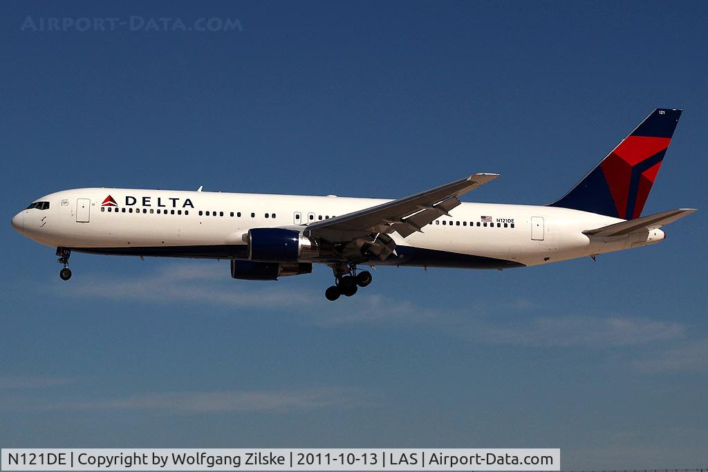 N121DE, 1987 Boeing 767-332 C/N 23435, visitor