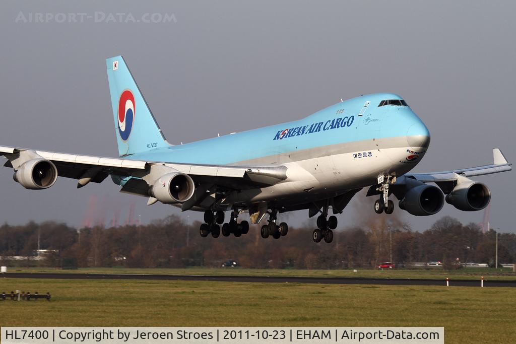 HL7400, 2001 Boeing 747-4B5F/SCD C/N 26414, cargo flight