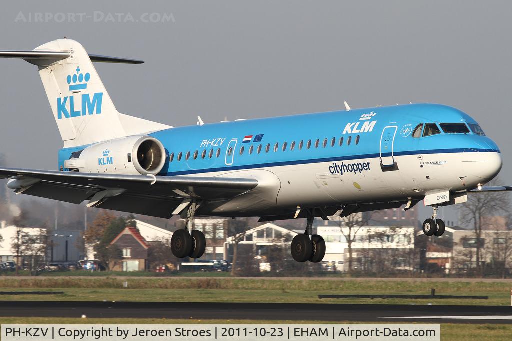 PH-KZV, 1995 Fokker 70 (F-28-0070) C/N 11556, lovely aircraft