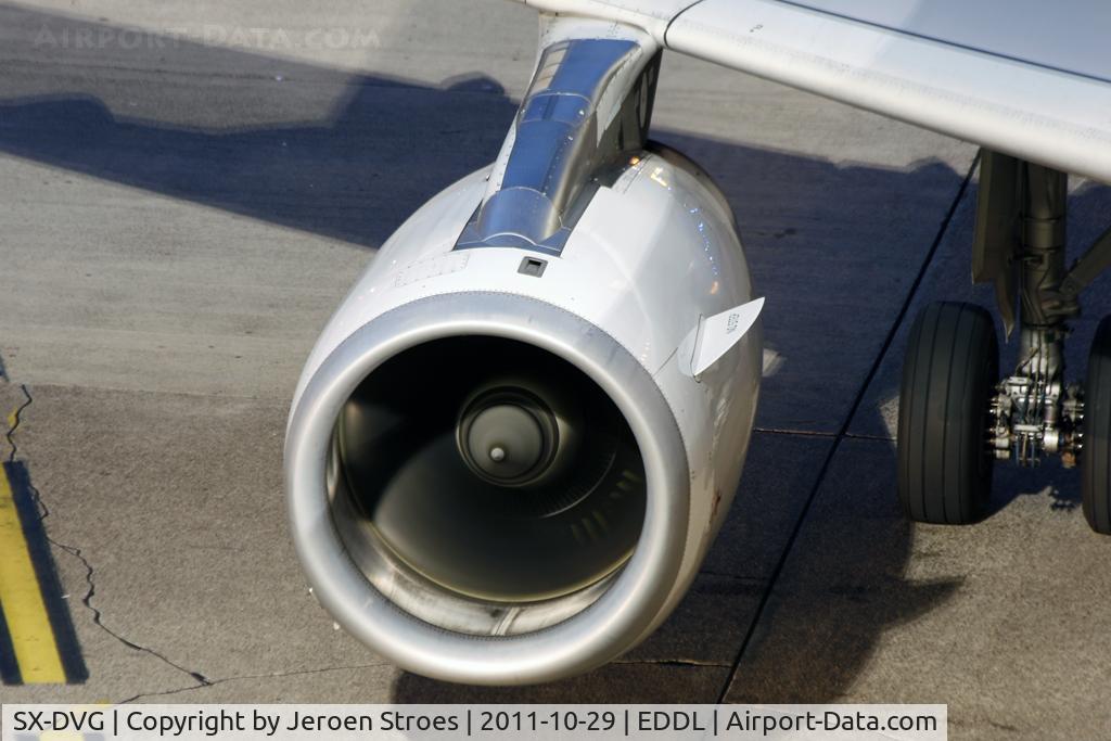 SX-DVG, 2006 Airbus A320-232 C/N 3033, at night