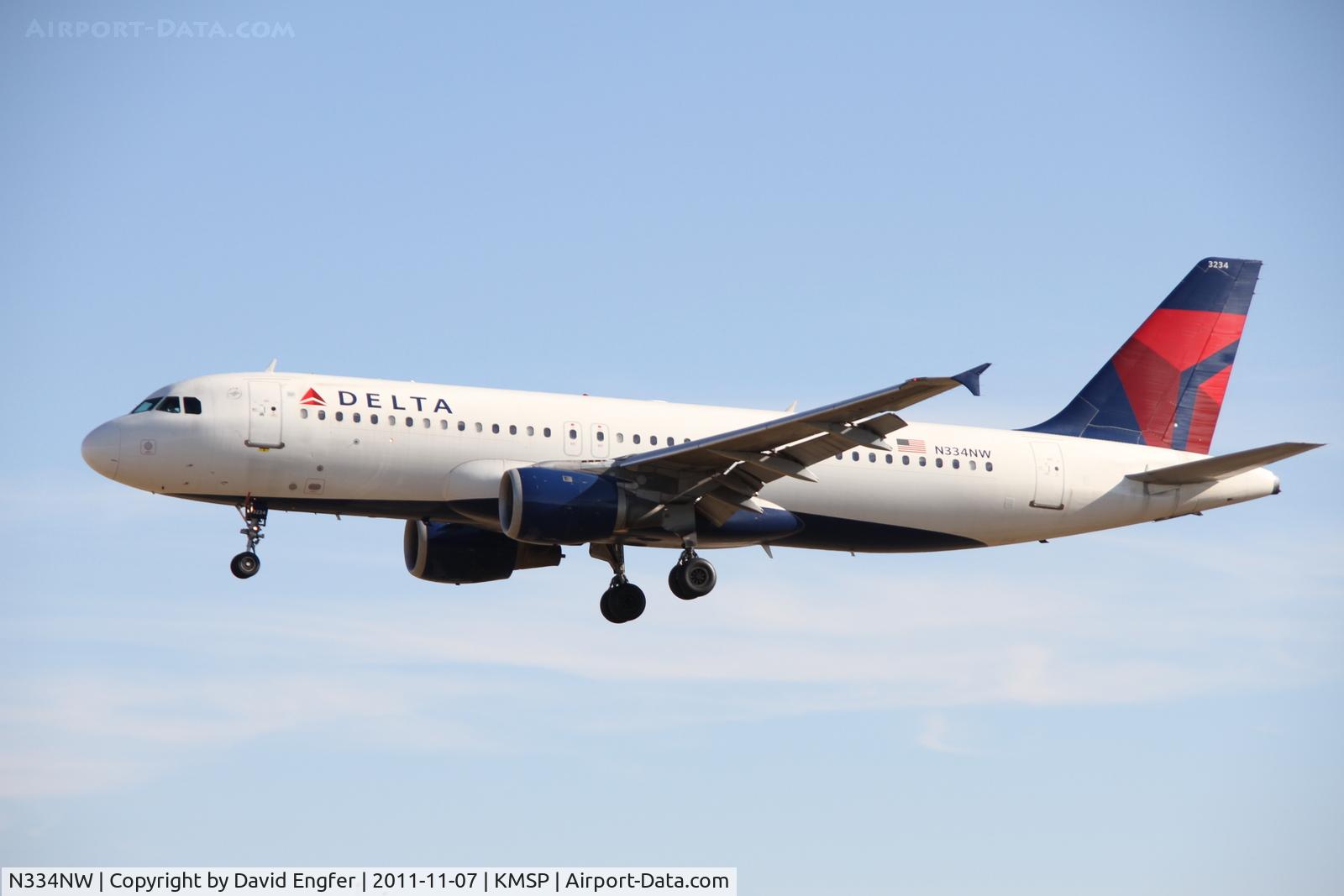 N334NW, 1992 Airbus A320-212 C/N 339, 35 @ KMSP