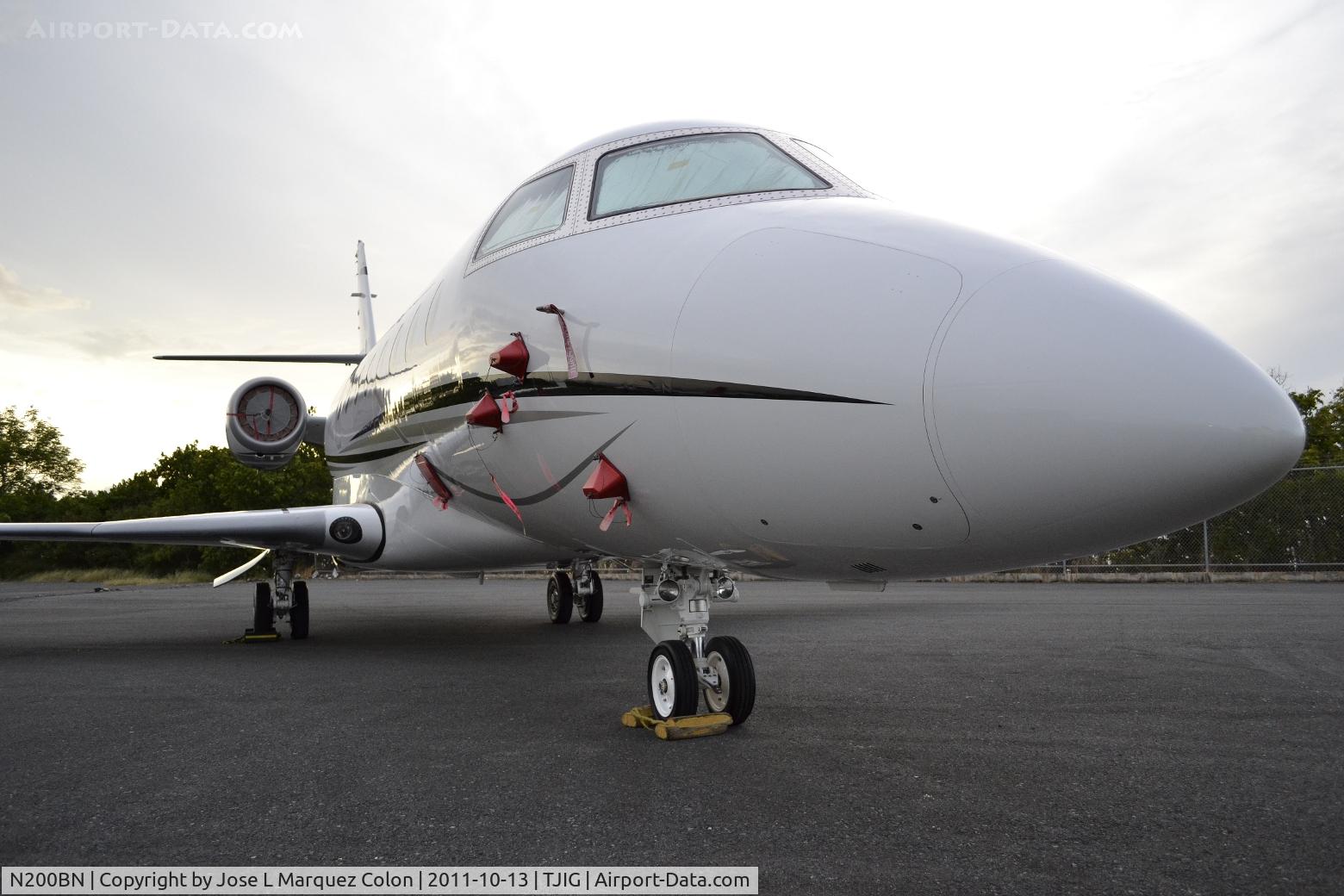 N200BN, 2010 Israel Aircraft Industries Gulfstream 200 C/N 221, Parking area.