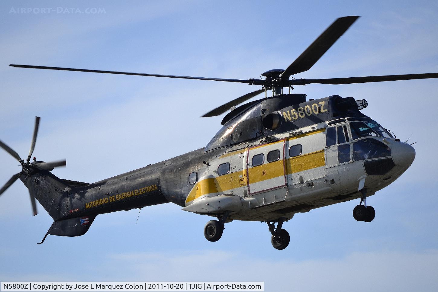 N5800Z, 1982 Aerospatiale AS-332C Super Puma C/N 2047, Practice landings at TJIG airport.