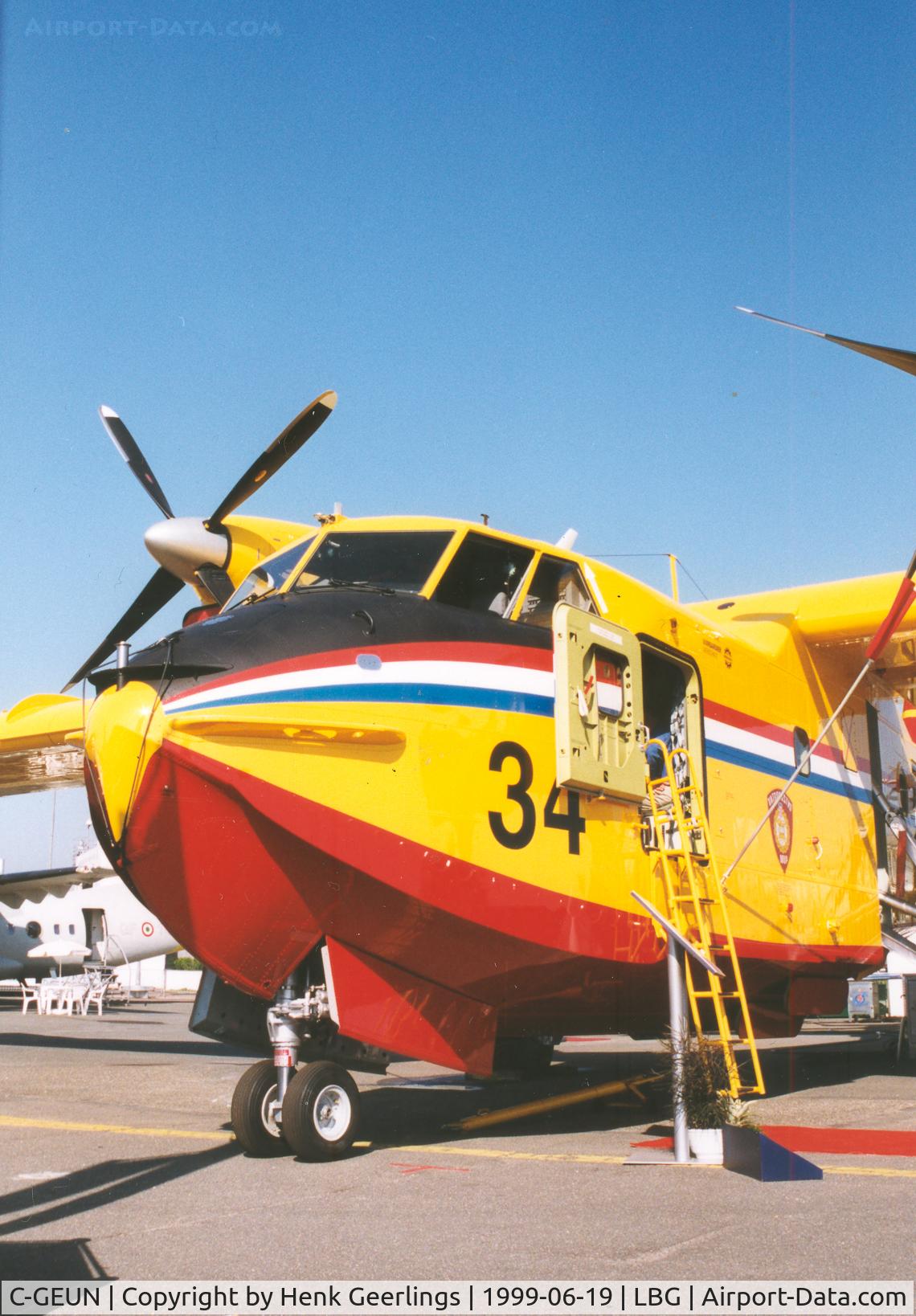 C-GEUN, Canadair CL-215-6B11 CL-415 C/N 2041, Le Bourget Air Show '99

Plane to be delivered to Croatian AF
