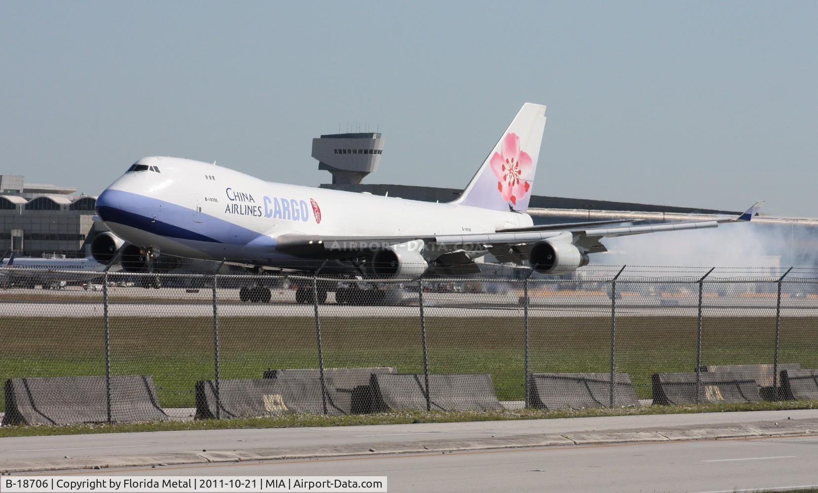 B-18706, 2001 Boeing 747-409F/SCD C/N 30763, China Airlines Cargo 747