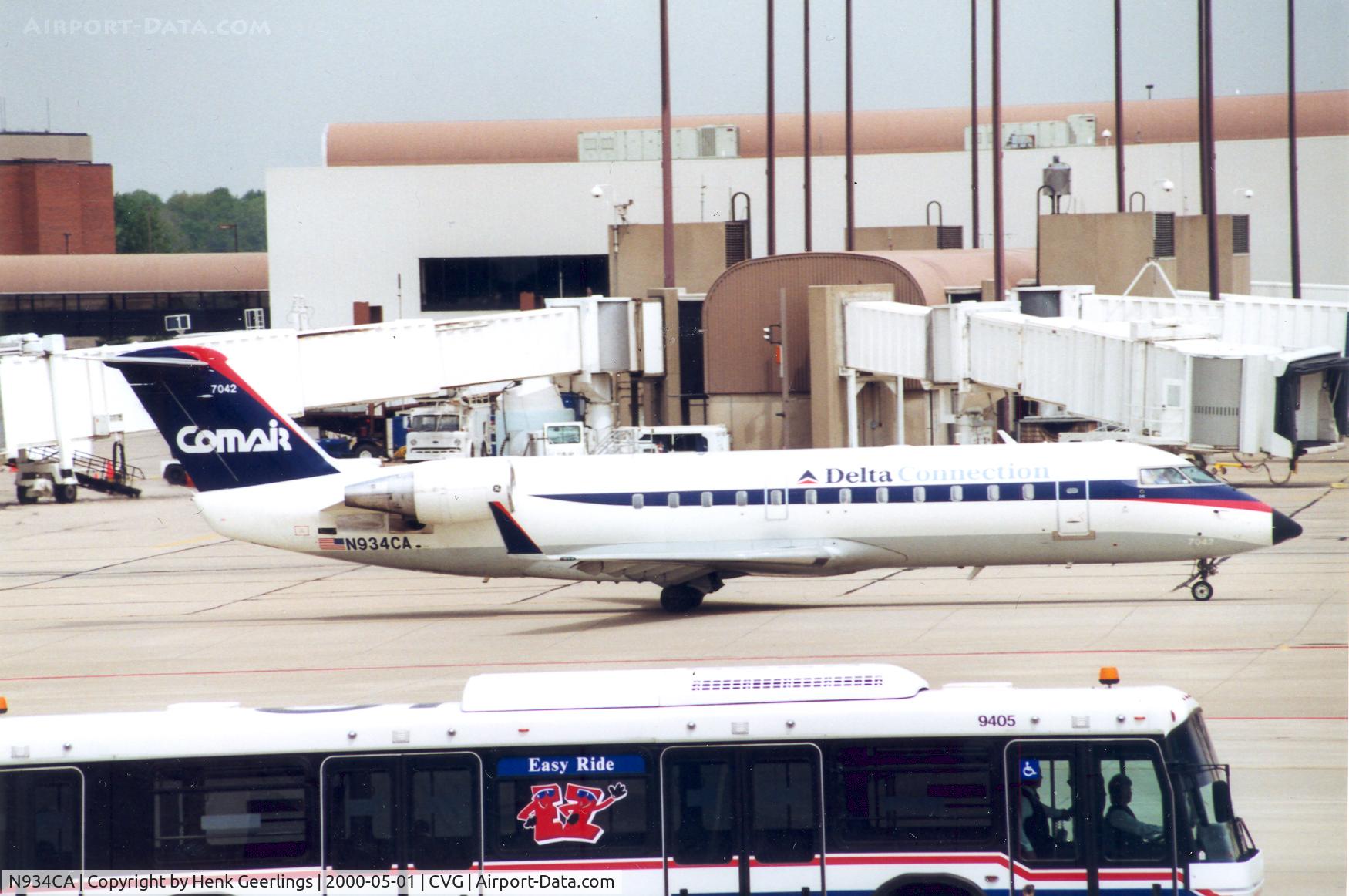 N934CA, 1994 Canadair CRJ-100ER (CL-600-2B19) C/N 7042, Comair Delta Connection