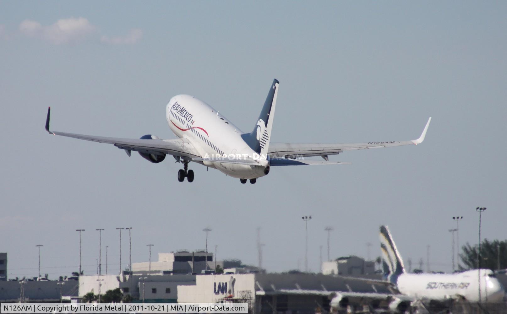 N126AM, 2001 Boeing 737-7BK C/N 30617, Aeromexico 737
