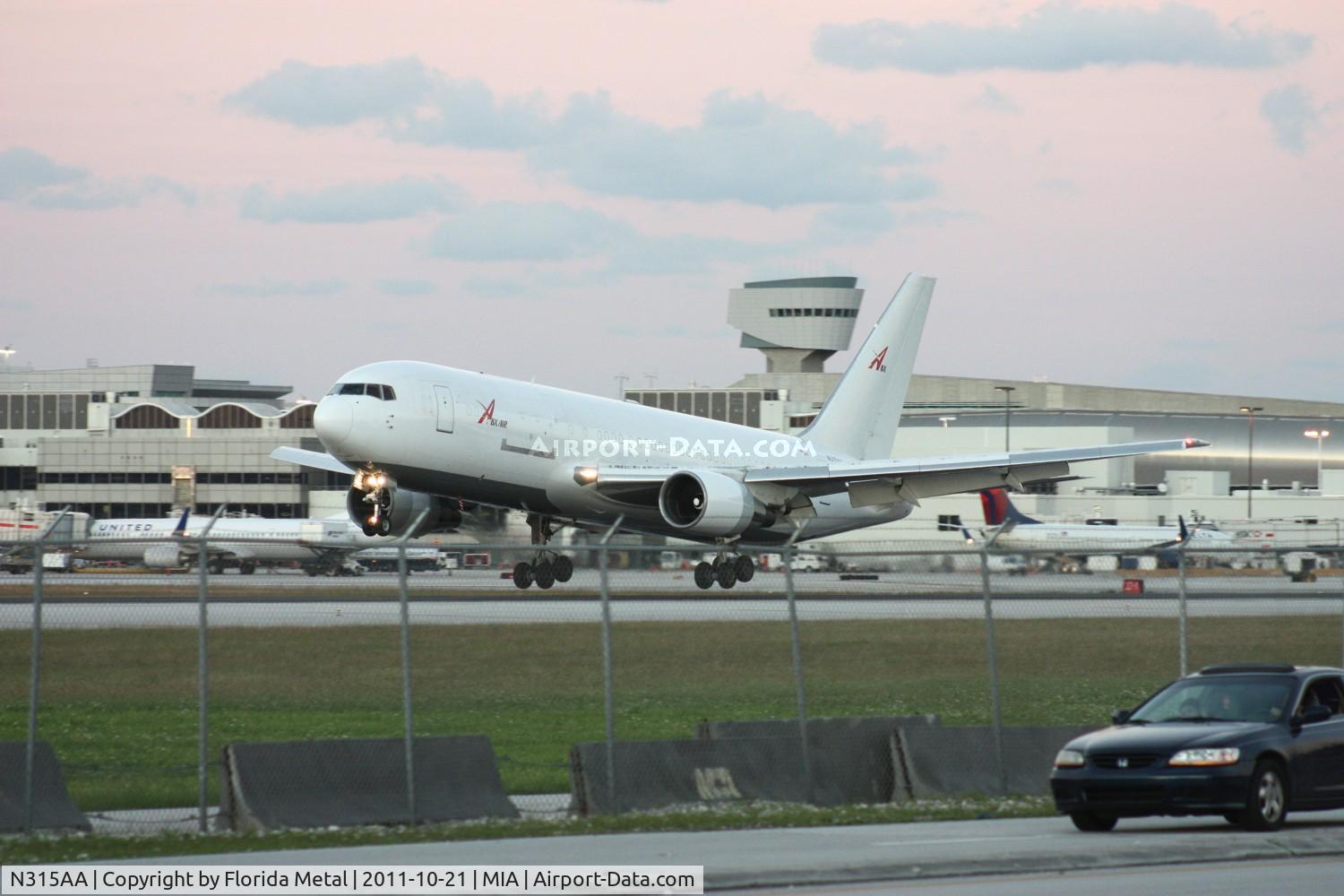 N315AA, 1985 Boeing 767-223/F C/N 22317, ABX 767