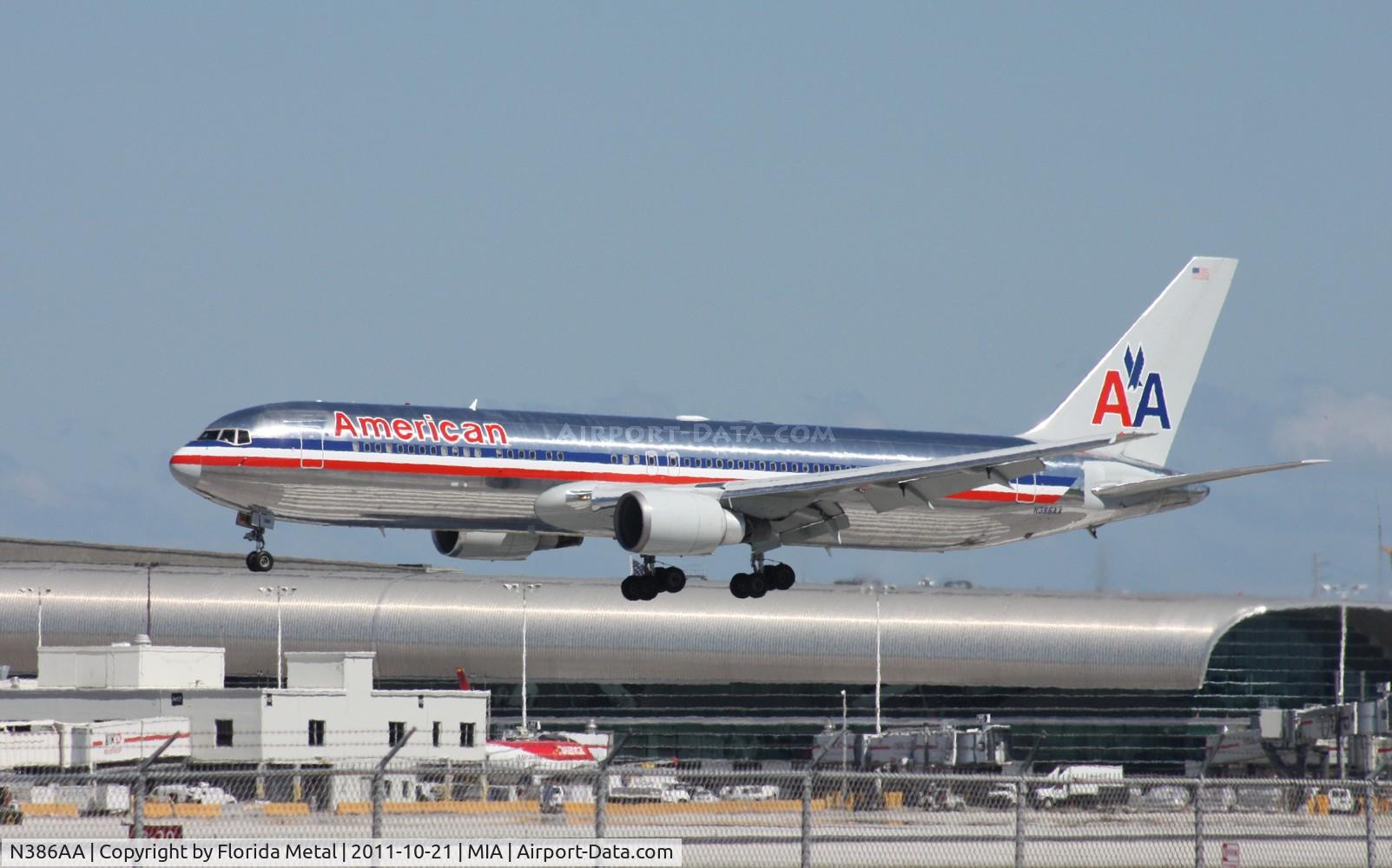 N386AA, 1994 Boeing 767-323/ER C/N 27060, American 767