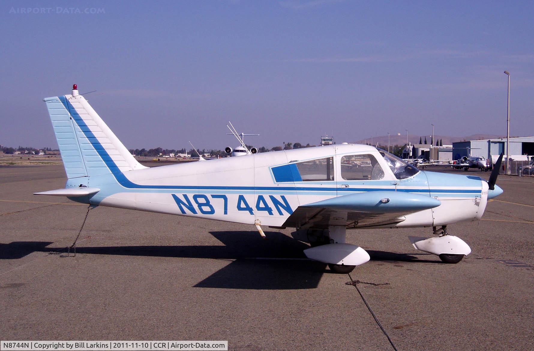 N8744N, 1969 Piper PA-28-140 C/N 28-25558, Visitor