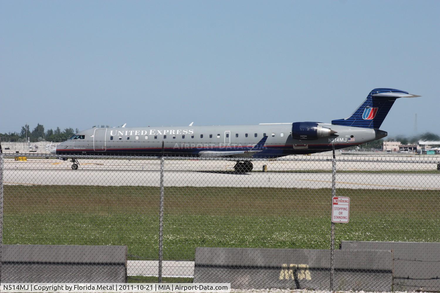 N514MJ, 2003 Bombardier CRJ-700 (CL-600-2C10) Regional Jet C/N 10116, United Express CRJ-700
