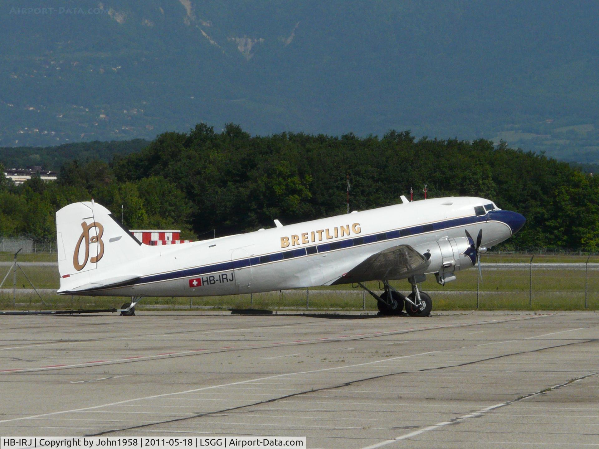 HB-IRJ, 1940 Douglas DC-3A-S4C4G C/N 2204, Sitting in the sun