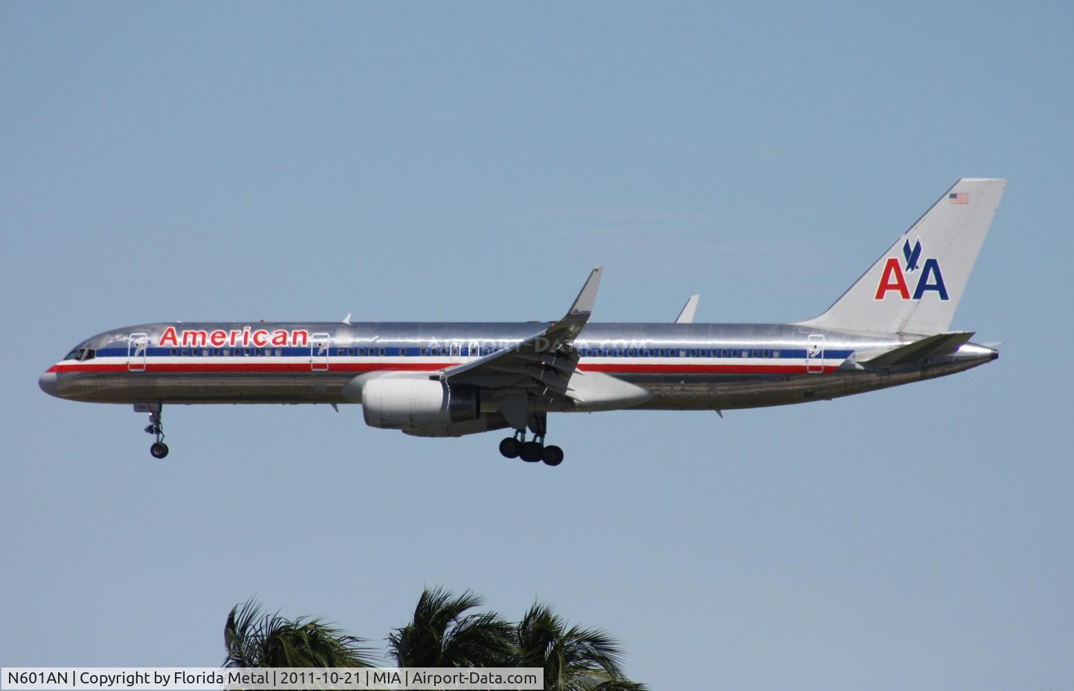 N601AN, 1995 Boeing 757-223 C/N 27052, American 757