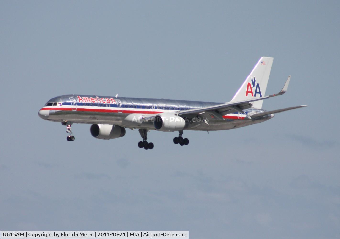N615AM, 1989 Boeing 757-223 C/N 24491, American 757