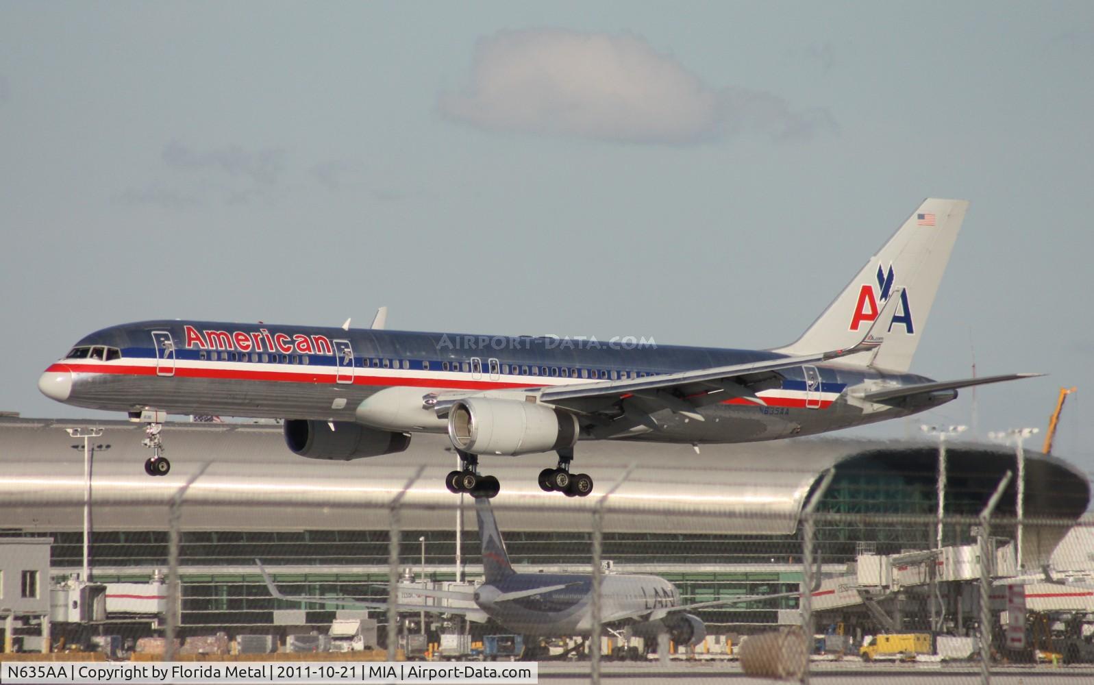 N635AA, 1990 Boeing 757-223 C/N 24593, American 757