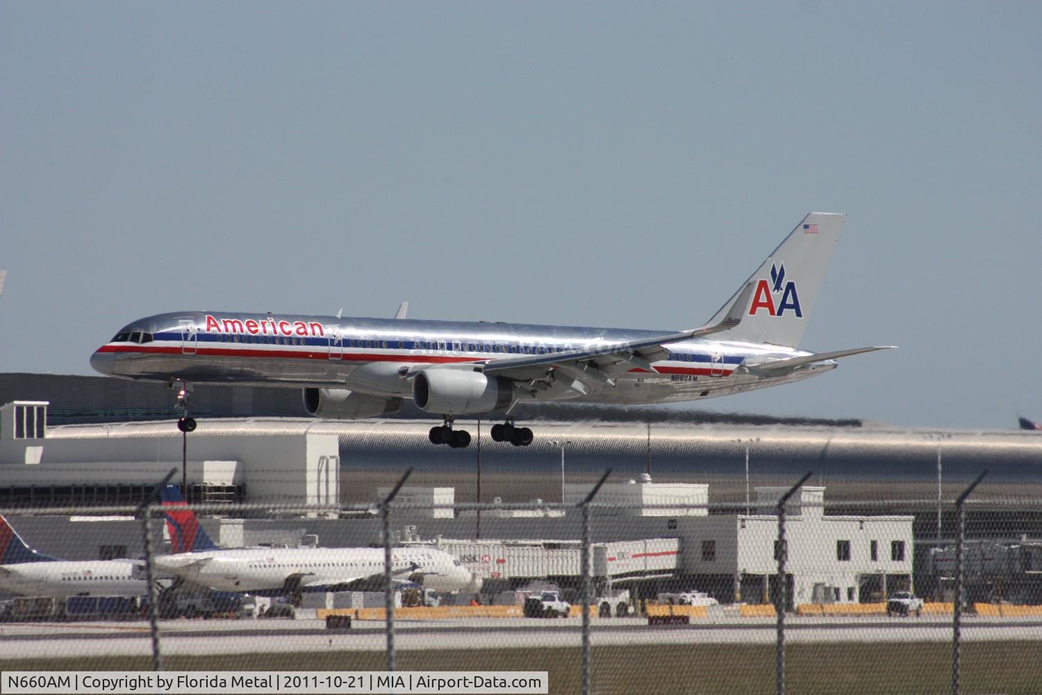 N660AM, 1992 Boeing 757-223 C/N 25294, American 757