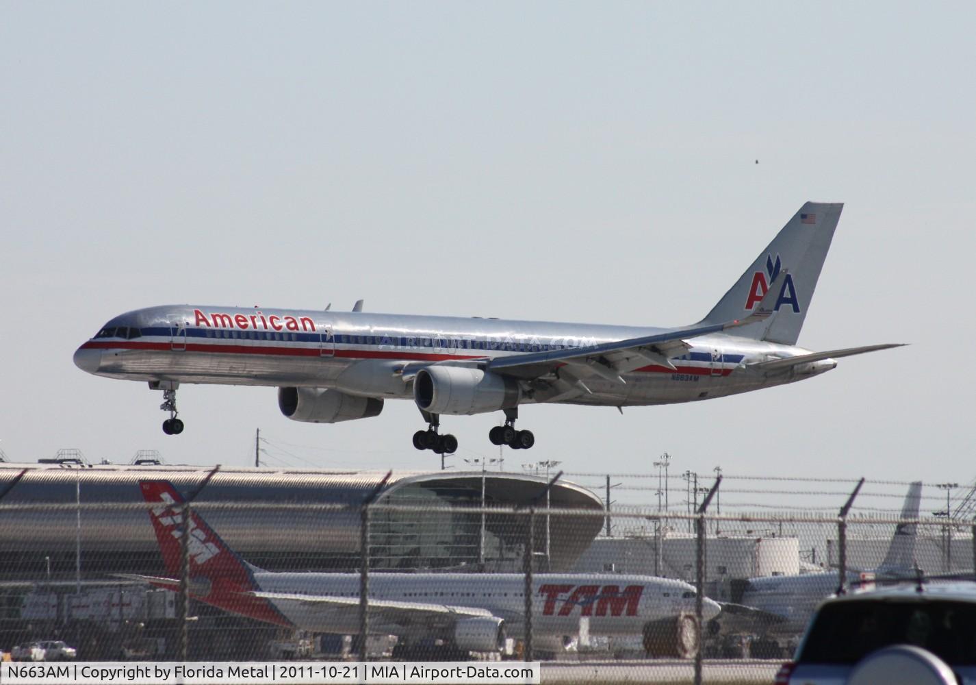 N663AM, 1992 Boeing 757-223 C/N 25297, American 757