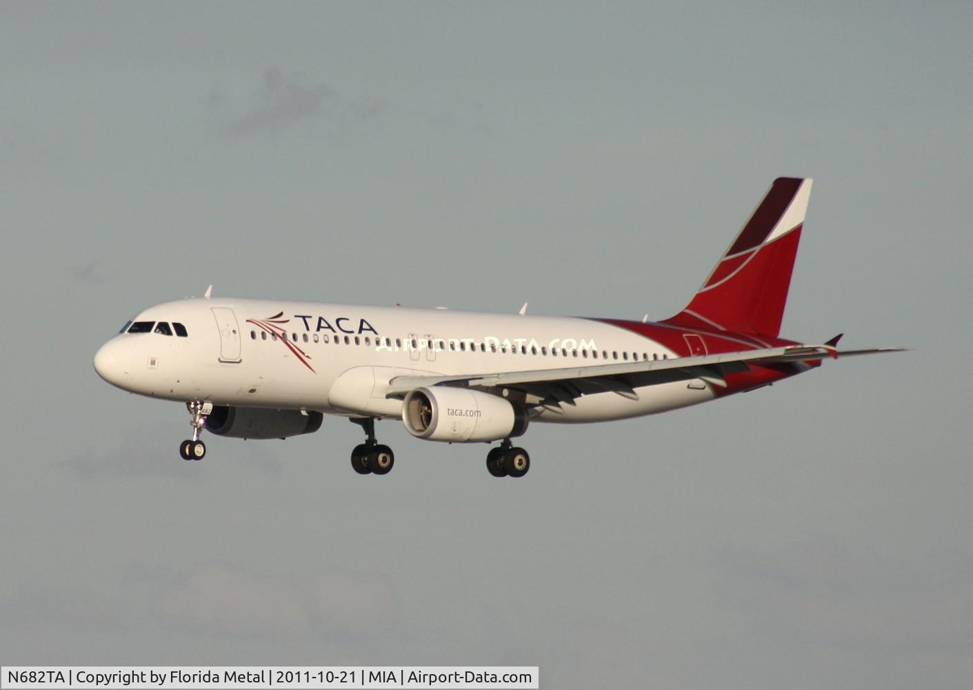 N682TA, 2008 Airbus A320-233 C/N 3581, Taca A320
