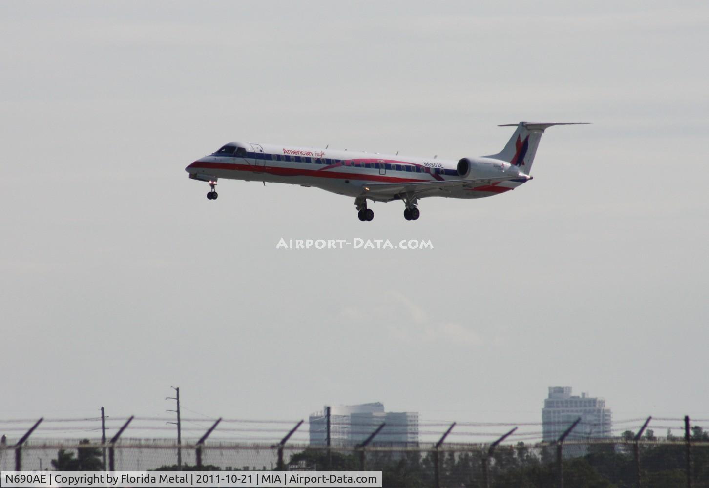 N690AE, 2004 Embraer ERJ-145LR (EMB-145LR) C/N 14500858, Eagle E145