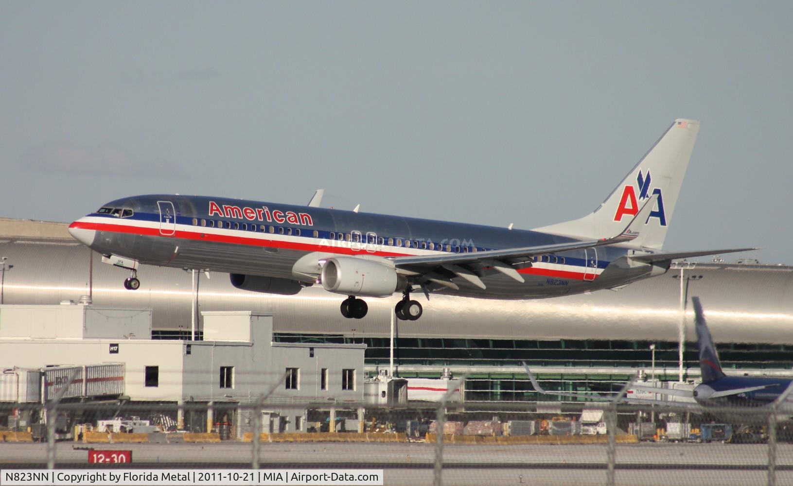 N823NN, 2010 Boeing 737-823 C/N 29560, American 737