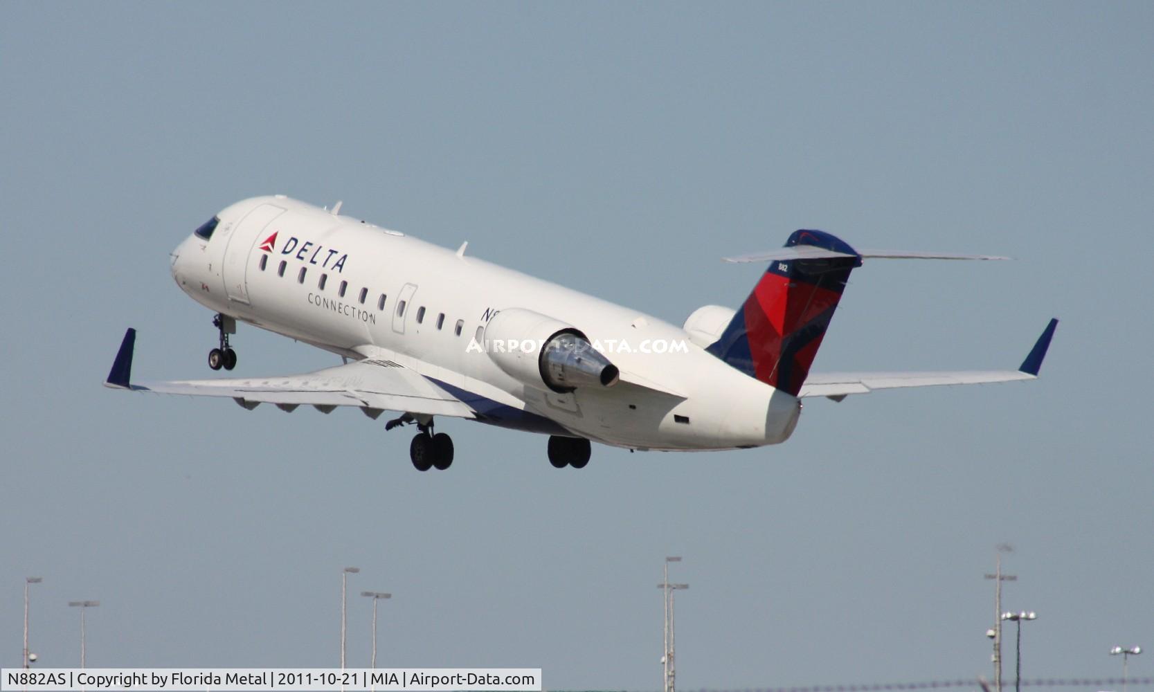N882AS, 2001 Bombardier CRJ-200ER (CL-600-2B19) C/N 7503, ASA CRJ-200