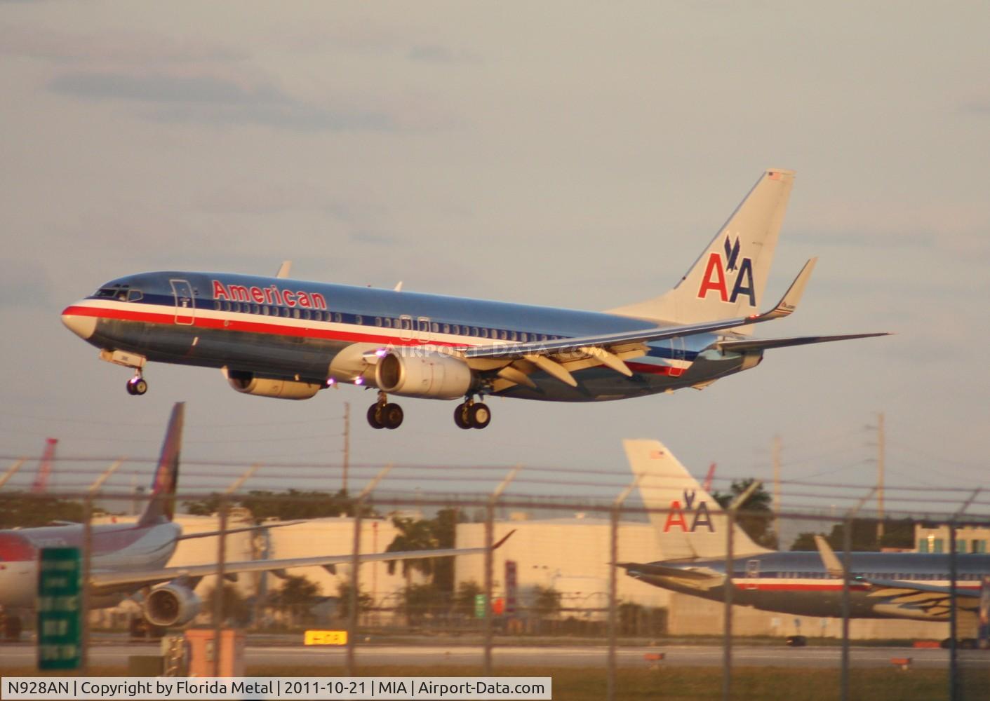 N928AN, 2000 Boeing 737-823 C/N 29528, American 737