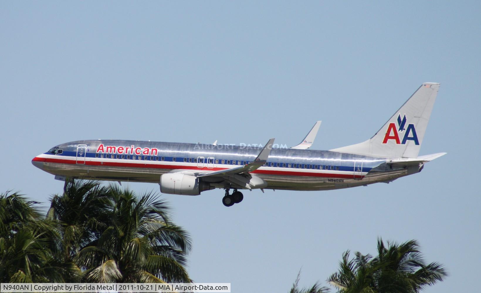 N940AN, 2000 Boeing 737-823 C/N 30598, American 737
