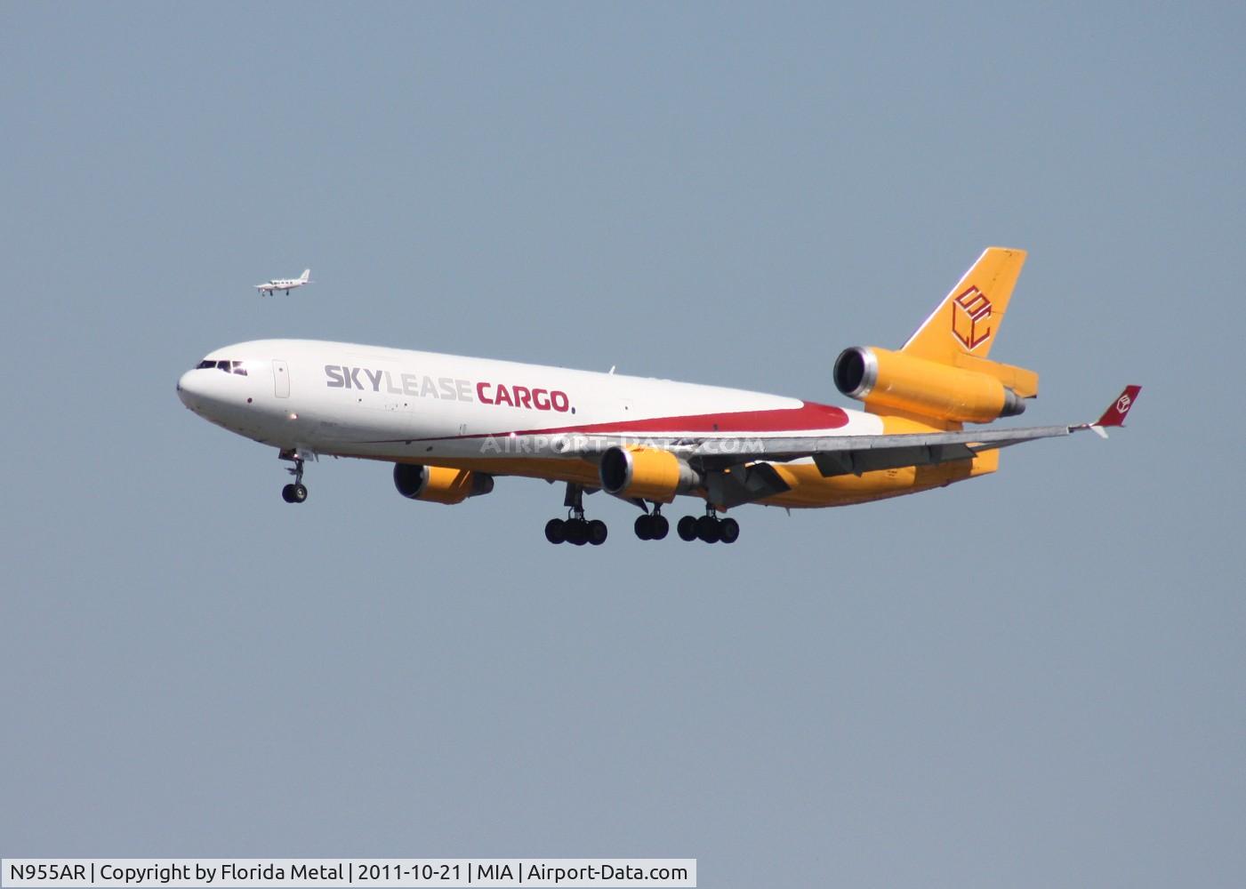 N955AR, 1992 McDonnell Douglas MD-11F C/N 48496, Sky Lease Cargo MD-11