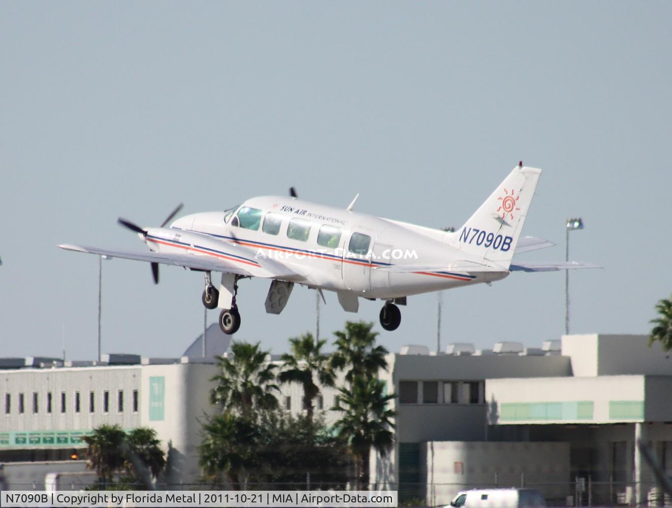 N7090B, 1977 Piper PA-31-350 Chieftain C/N 31-7752075, PA-31