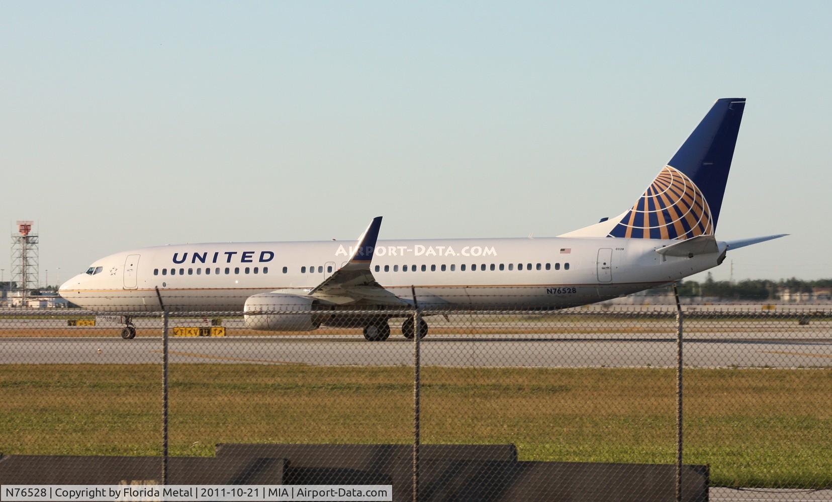 N76528, 2010 Boeing 737-824 C/N 31663, United 737